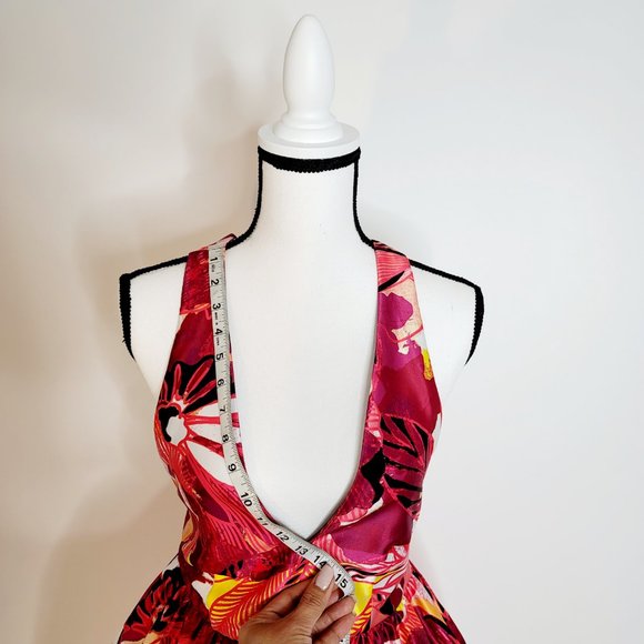 Romeo & Juliet Couture Summer Mini-Dress - Picture 6 of 16